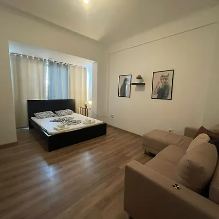 Big For Up To 8 People In Center